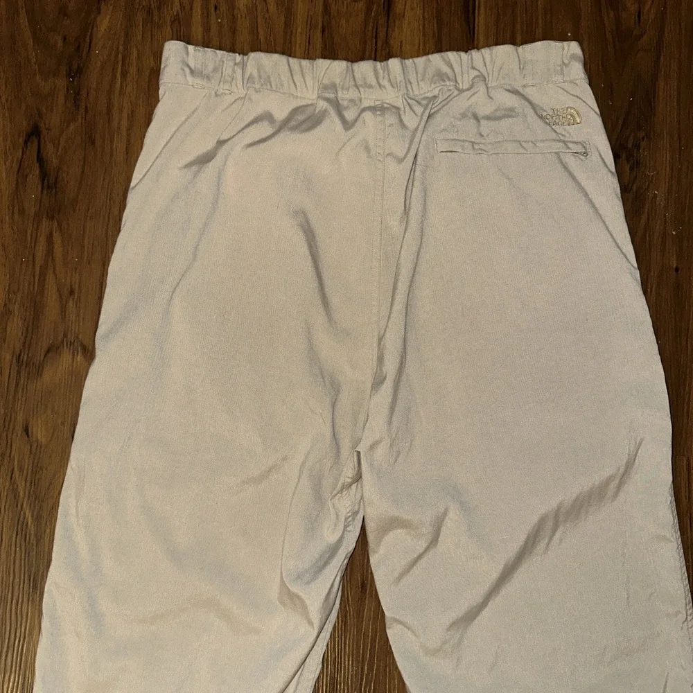 THE NORTH FACE Men's Khaki Pants Pleated 34x32 Vintage Tapered Leg